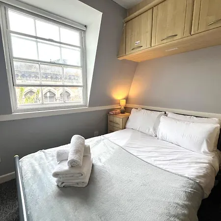 Super Central Apartment In Bristol'S Old City