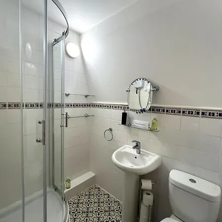 Super In Heart Of The * Bristol